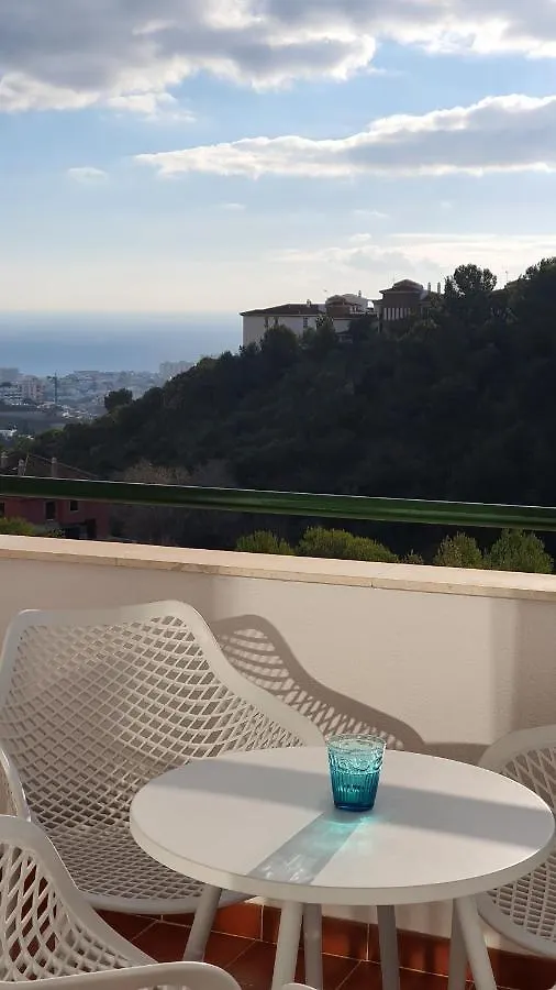 Benalmarina Sea View Apartments 贝纳尔马德纳